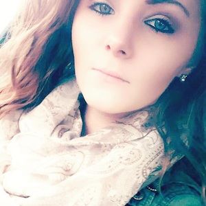 Meet your Posher, Dayna